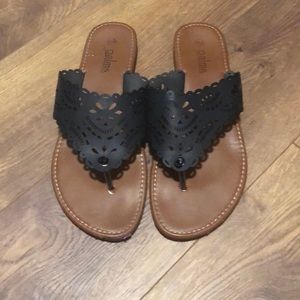 Black Flip Flop Sandals